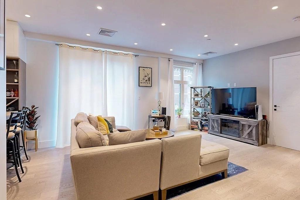 130 John St Lowell, MA 01852