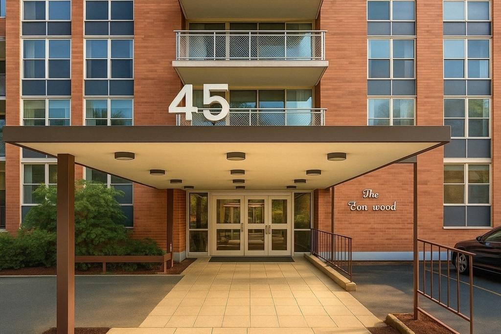 45 Longwood Ave Brookline,MA 02446