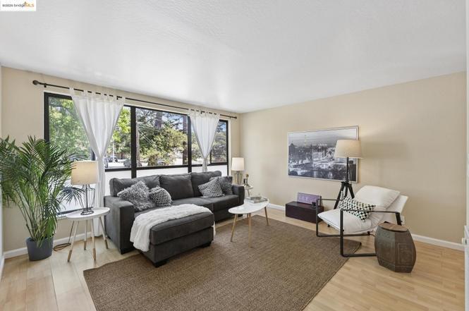 2632 Warring St Berkeley,CA 94704