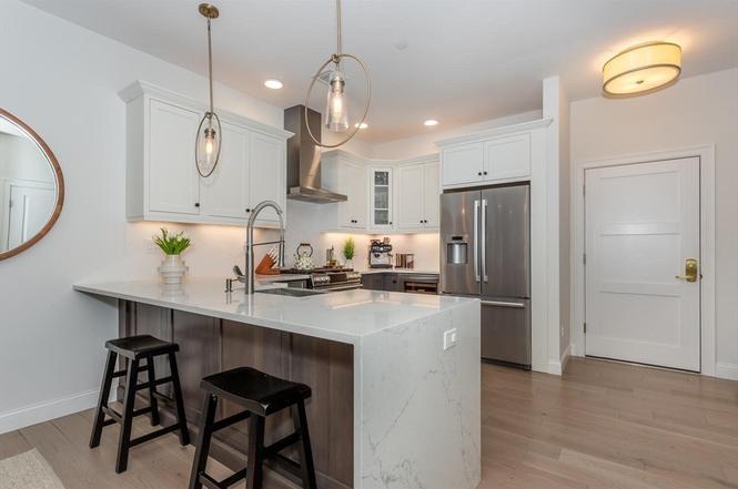 15 Revolution Way Canton,MA 02021