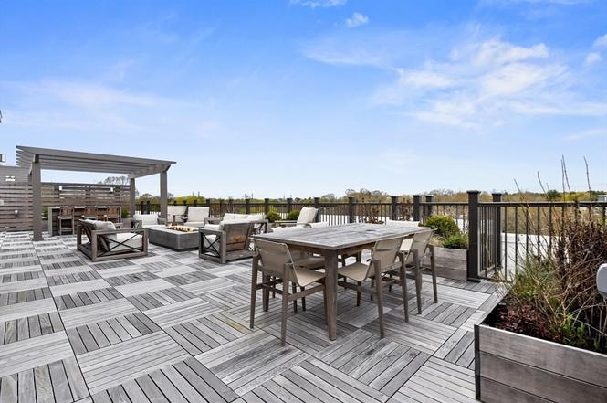 15 Revolution Way Canton,MA 02021