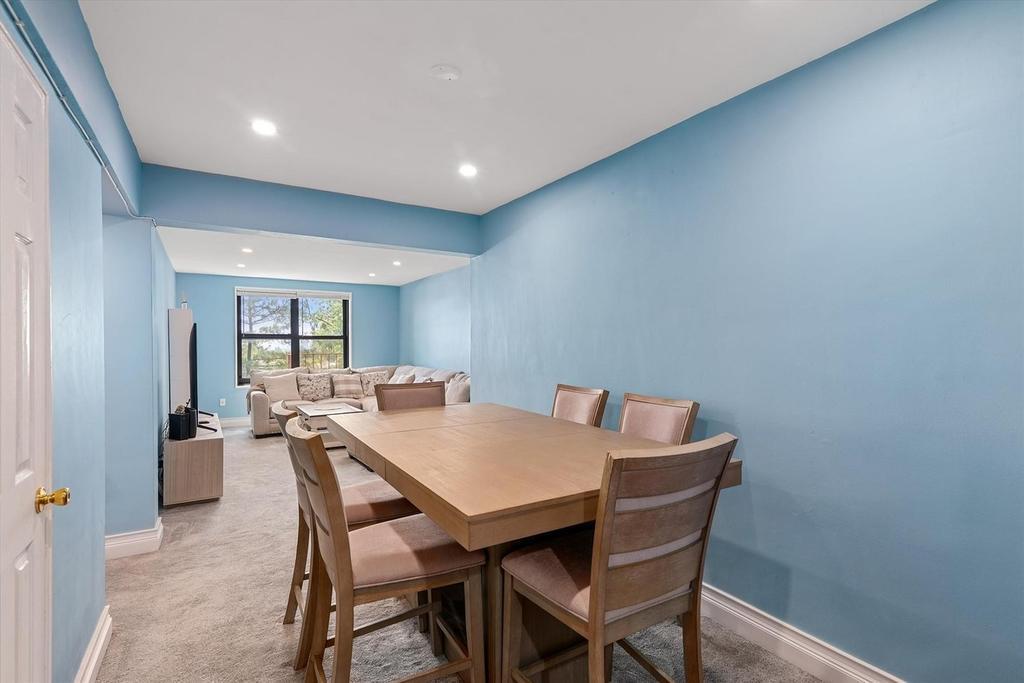 83-30 98th St Woodhaven,NY 11421