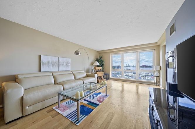 2001 Marina Dr Apt Quincy,MA 02171,