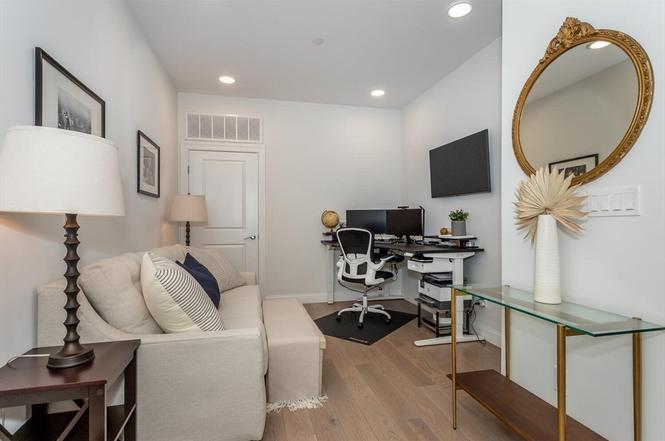 15 Revolution Way Canton,MA 02021