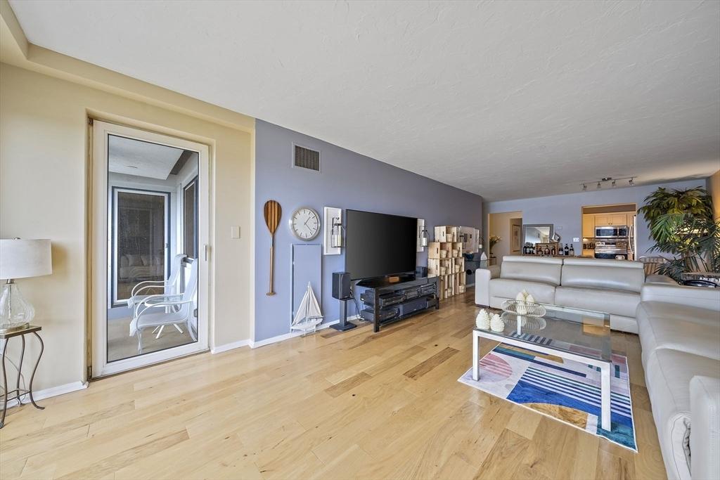 802 N Delaware St San Mateo,CA 94401