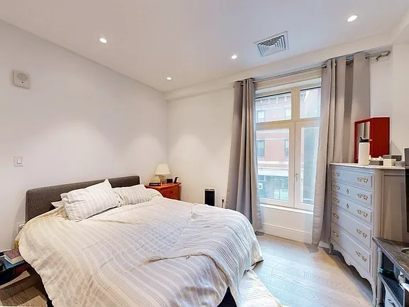 130 John St Lowell, MA 01852