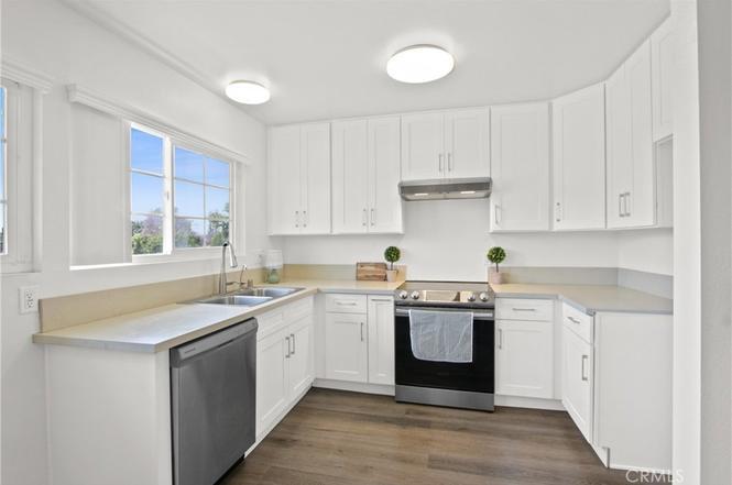 326 Streamwood, Irvine, CA 92620