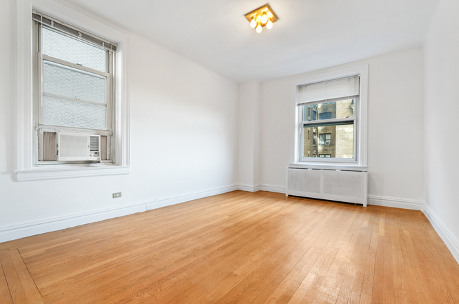 390 Riverside Dr Unit 5G, New York City, NY 10025