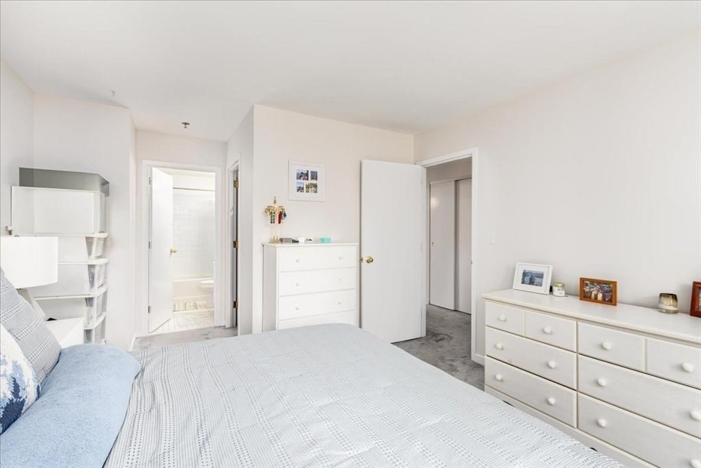 950 Massachusetts Ave #418, Cambridge, MA 02139