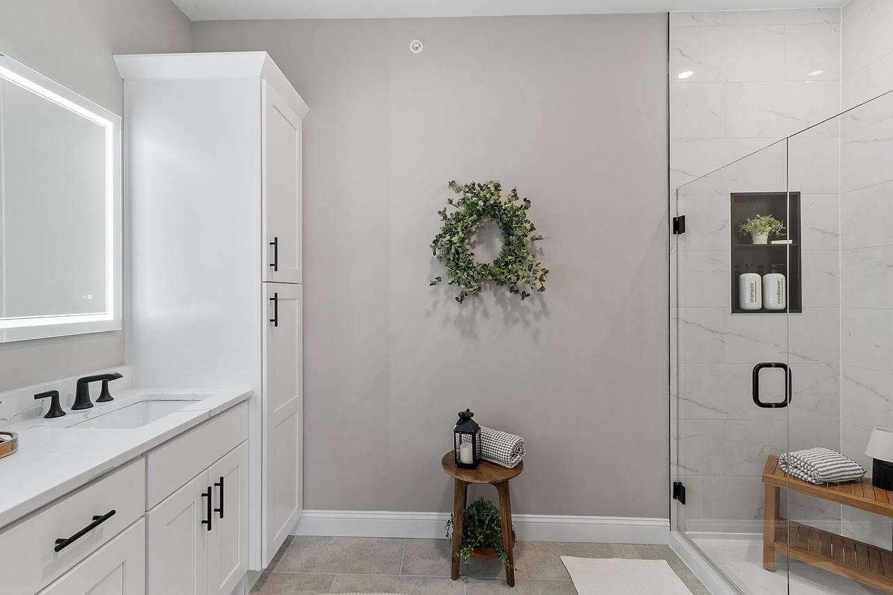 1801 Katella #202, Anaheim CA 92805