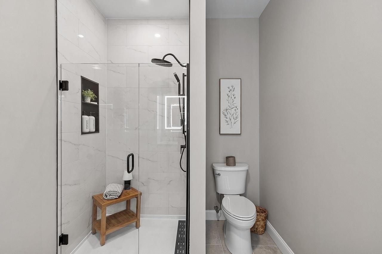 1801 Katella #202, Anaheim CA 92805