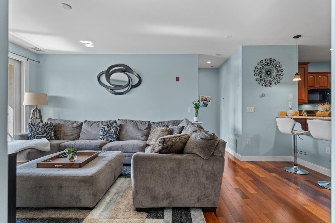 929 E El Camino Real# Sunnyvale, CA  94087